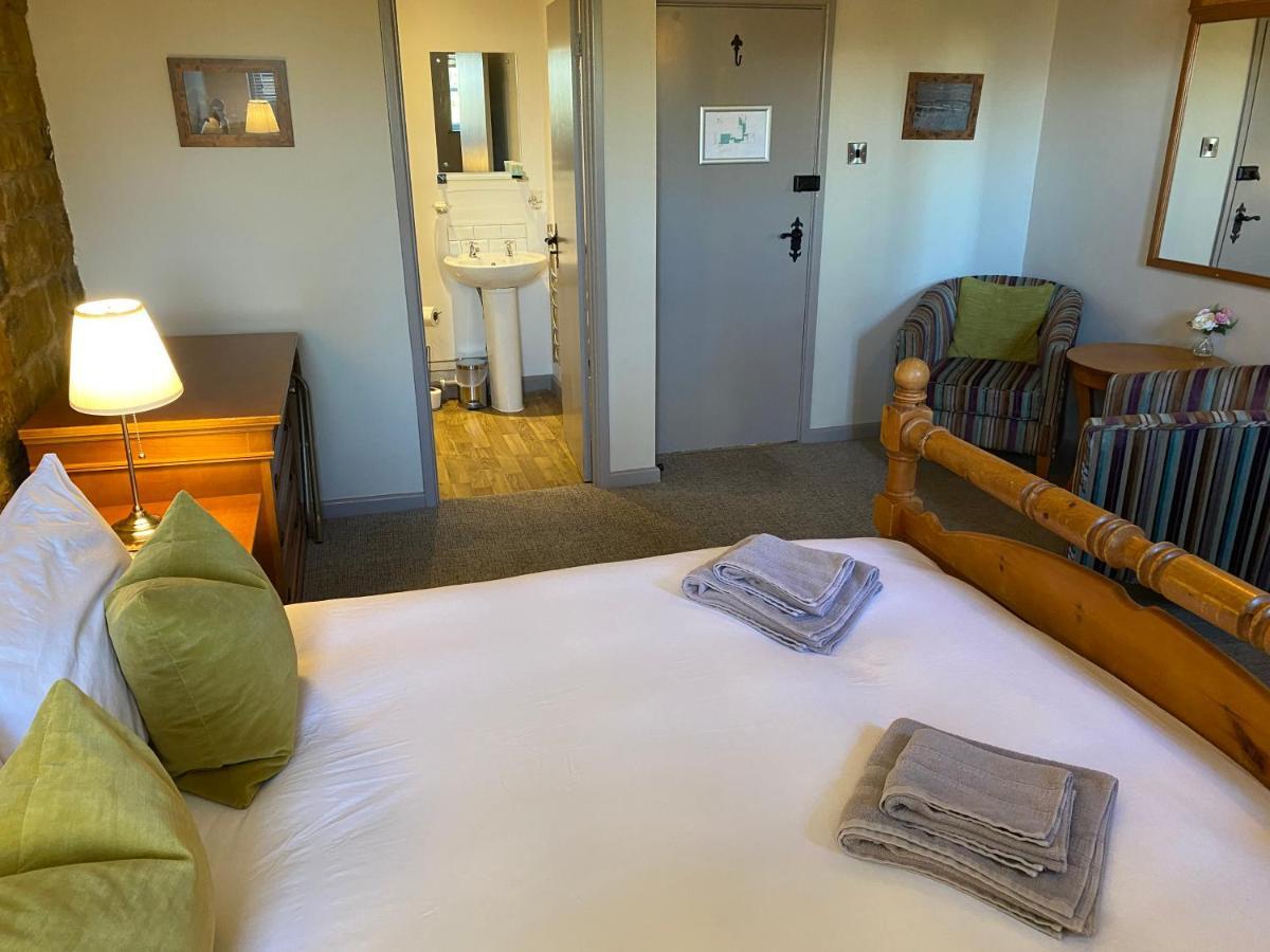 Priors Marston The Hollybush Inn And B&B المظهر الخارجي الصورة