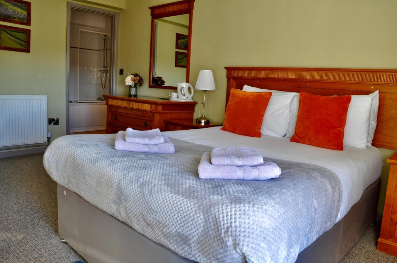 Priors Marston The Hollybush Inn And B&B المظهر الخارجي الصورة