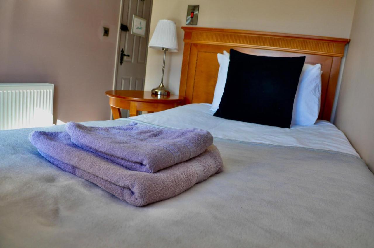 Priors Marston The Hollybush Inn And B&B المظهر الخارجي الصورة
