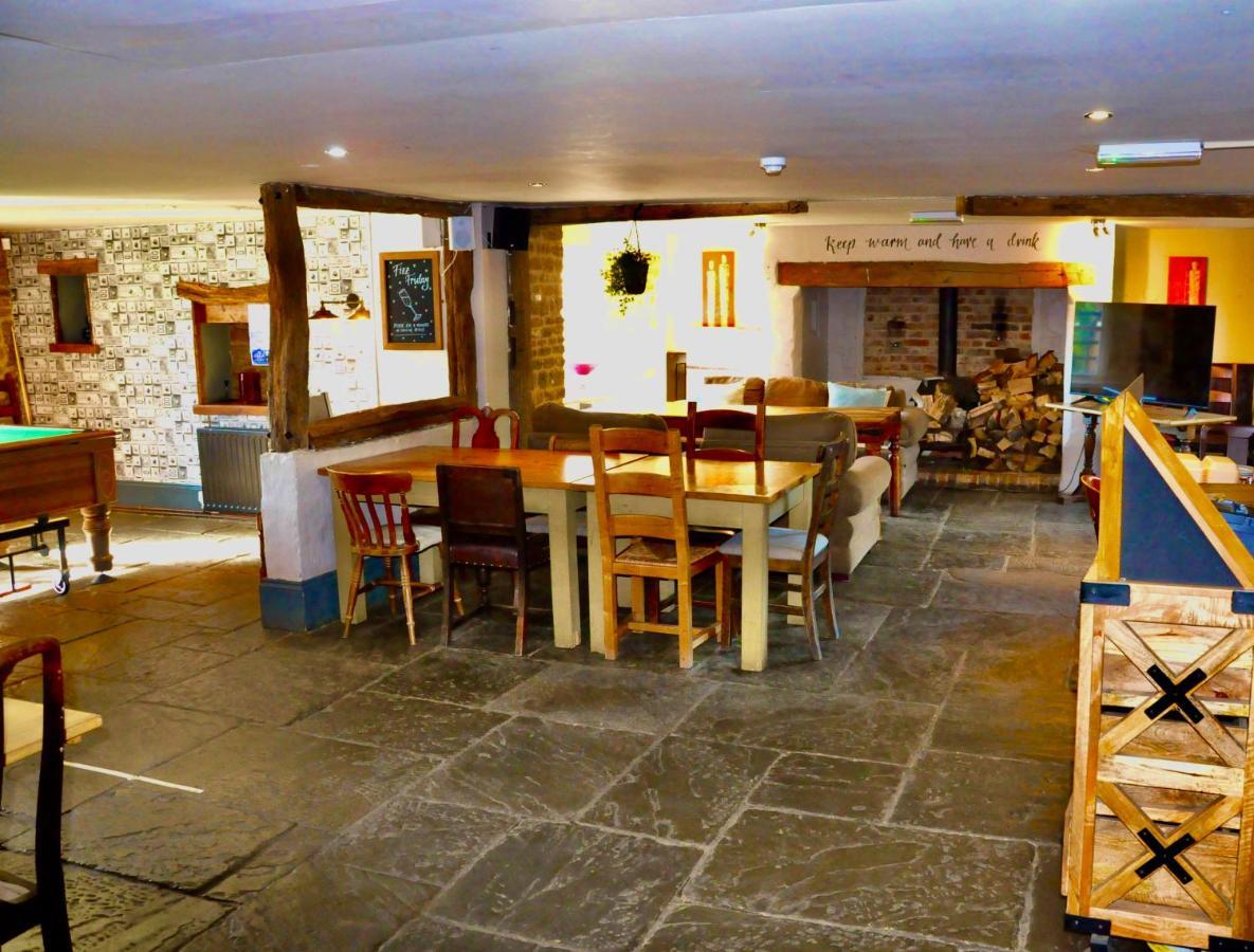 Priors Marston The Hollybush Inn And B&B المظهر الخارجي الصورة