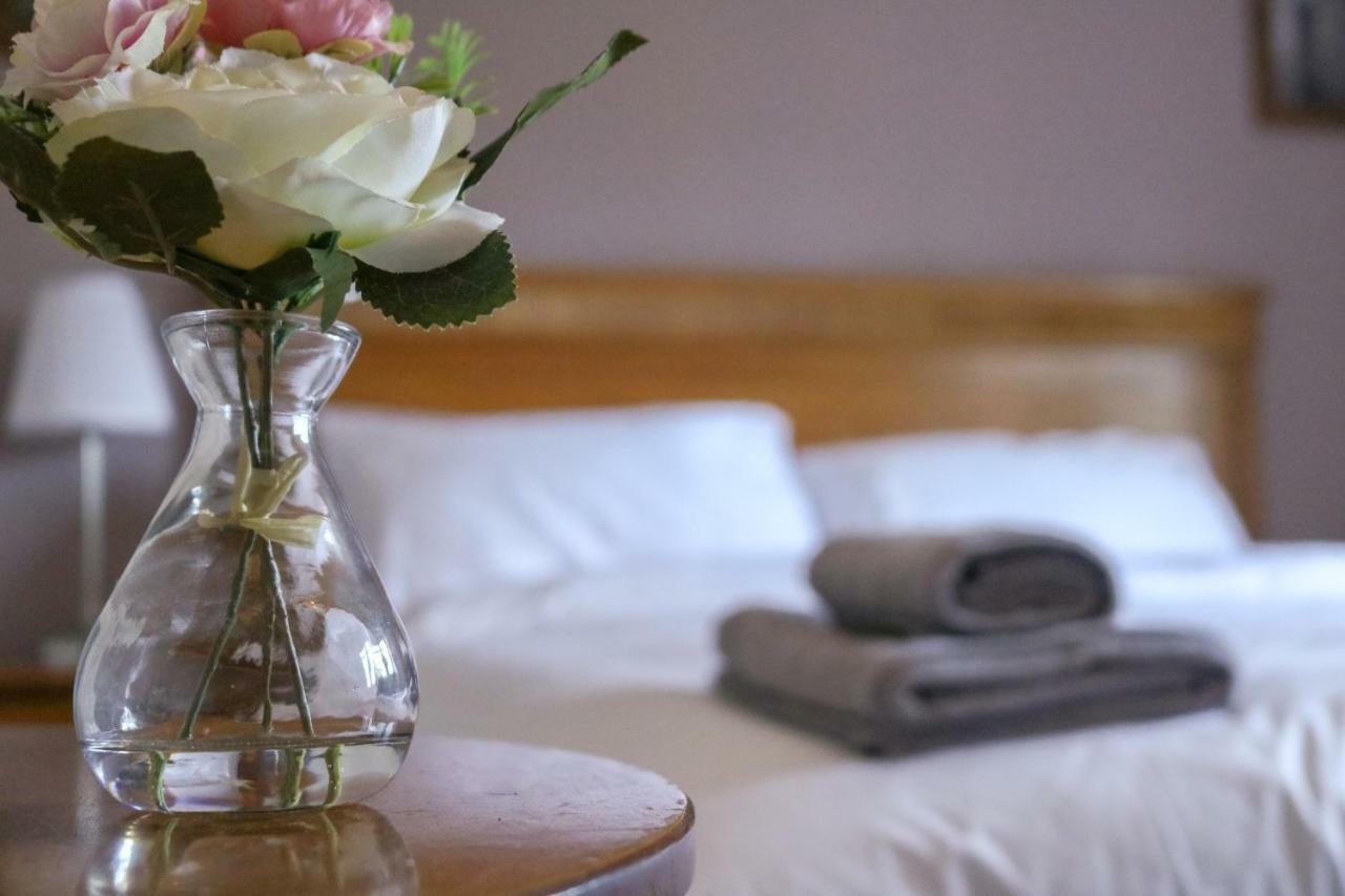 Priors Marston The Hollybush Inn And B&B المظهر الخارجي الصورة