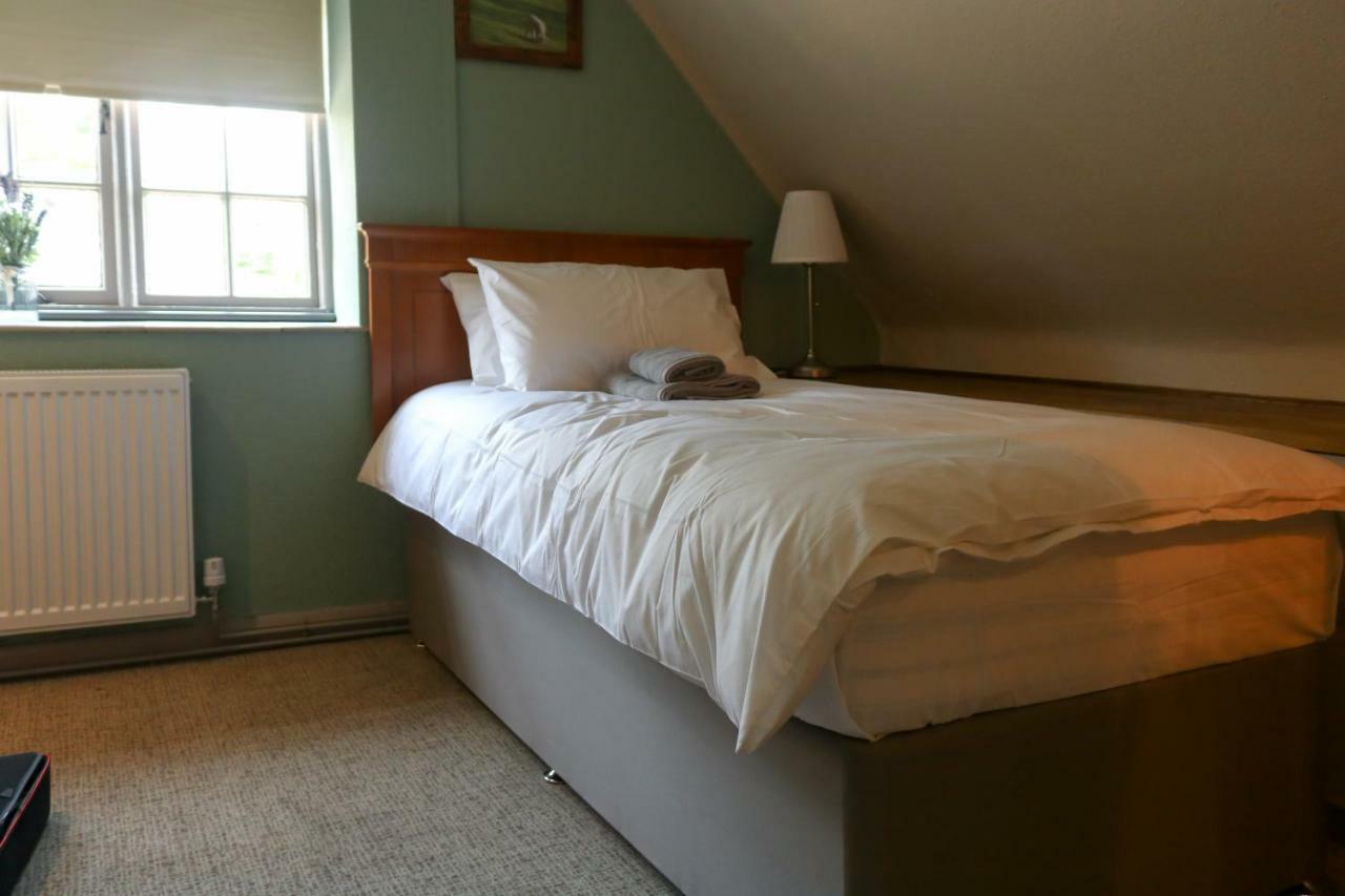 Priors Marston The Hollybush Inn And B&B المظهر الخارجي الصورة