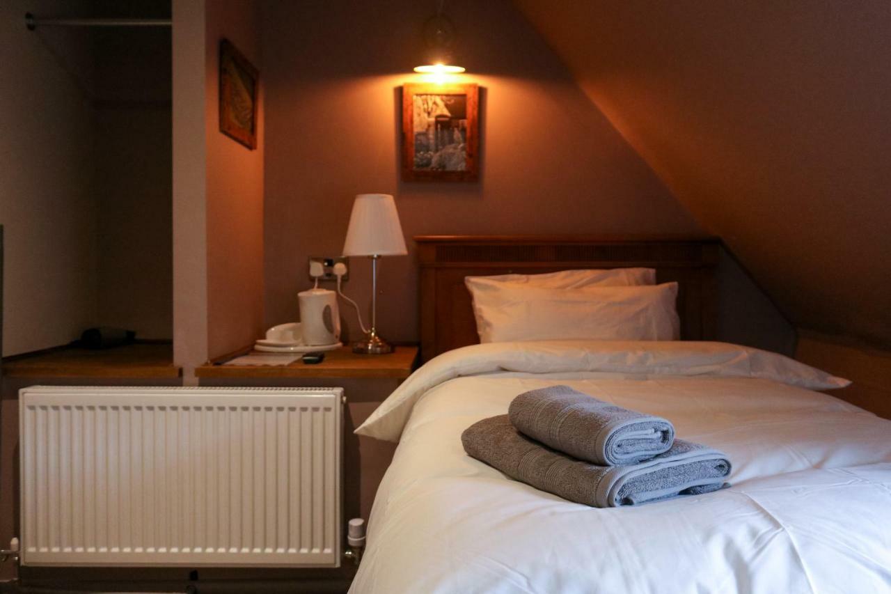 Priors Marston The Hollybush Inn And B&B المظهر الخارجي الصورة
